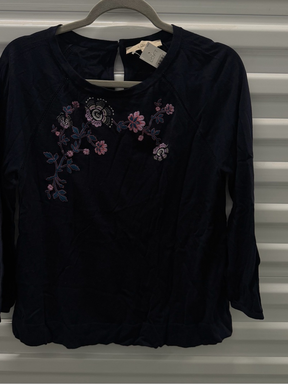 LOFT 100% Cotton Navy Blue Embroidered Floral Long-Sleeve Top Size Medium
